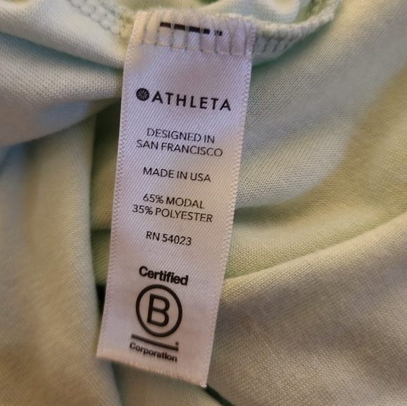 Athleta Light Green Women's Draped Blouse. NWOT - Picture 3 of 3
